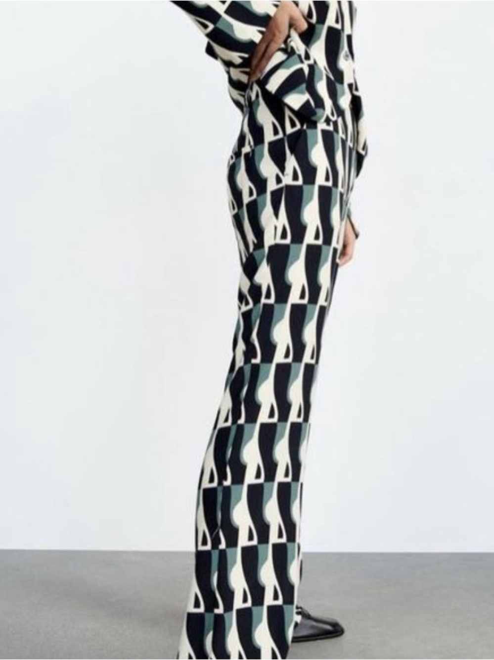 Zara Geometric Print Flare Pants Trousers
